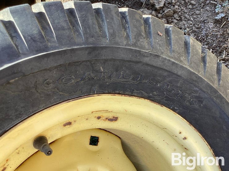 john-deere-212-image-11