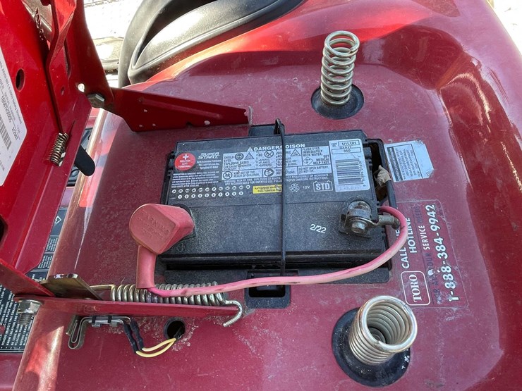 #6941-•-toro-riding-lawn-mower-image-7