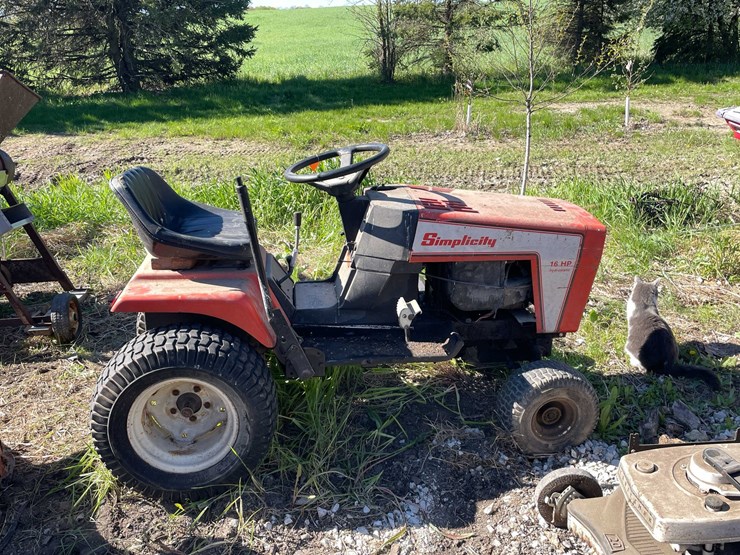 #6956-•-simplicity-riding-lawn-mower-image-4