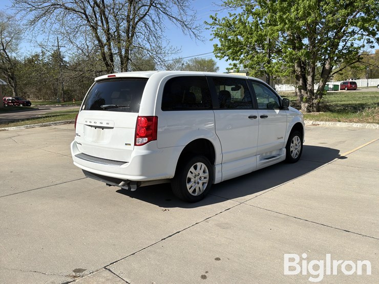 2019-dodge-grand-caravan-image-5