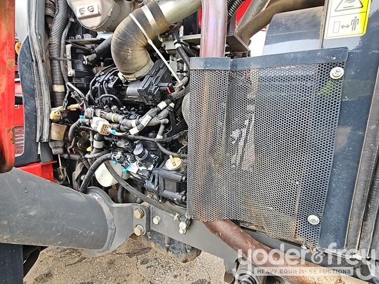 2014-massey-ferguson-1749-image-24
