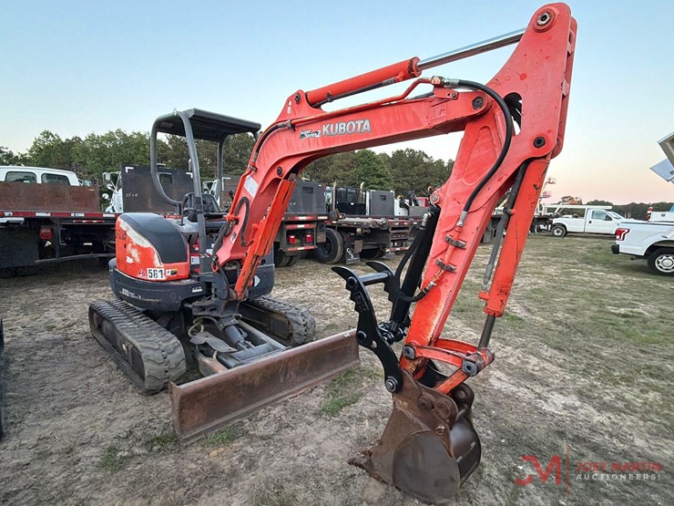 2009-kubota-u35-image-4