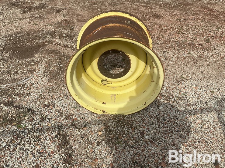 john-deere-4700-image-6