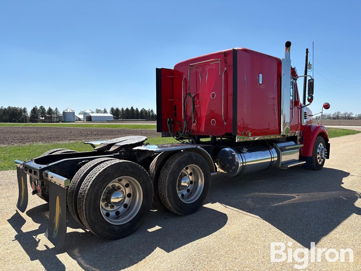 2015-freightliner-coronado-122-image-5