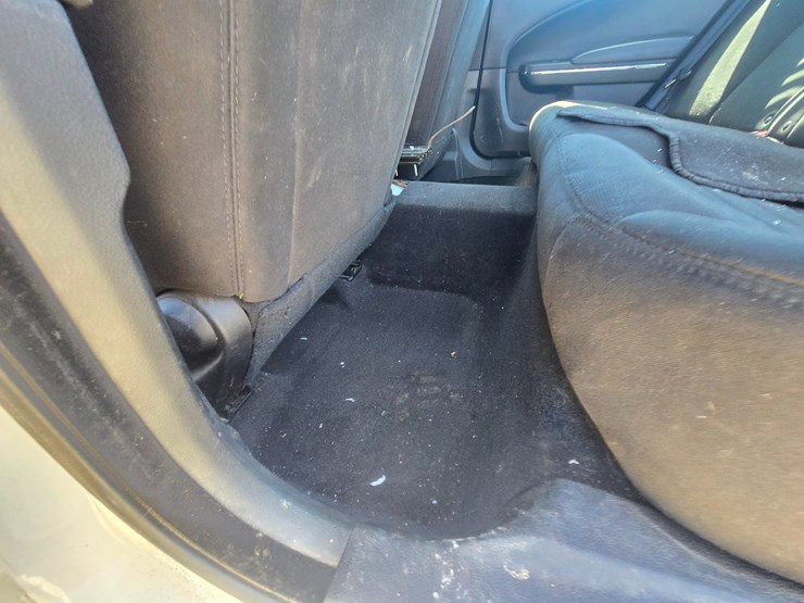 #24339-•-2014-dodge-charger-passenger-car-image-35