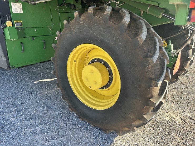 2018-john-deere-cs690-image-10