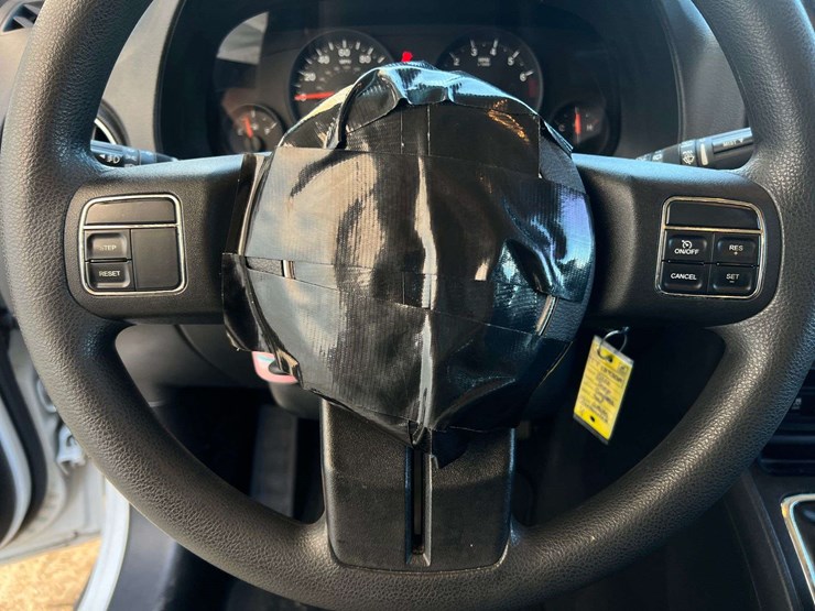2012-jeep-compass-image-23