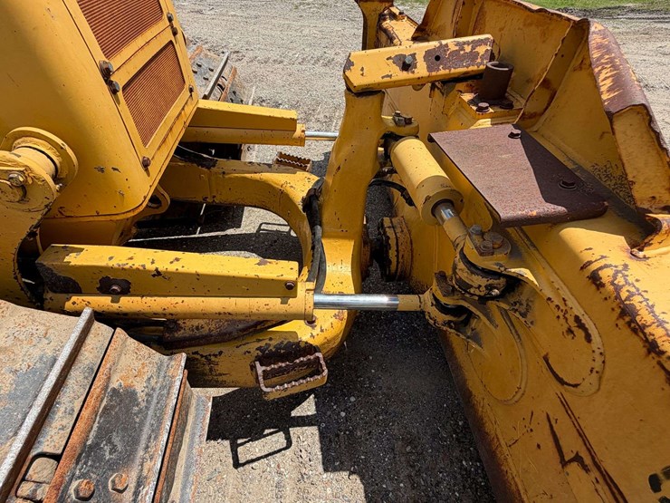 komatsu-d39px-23-image-11