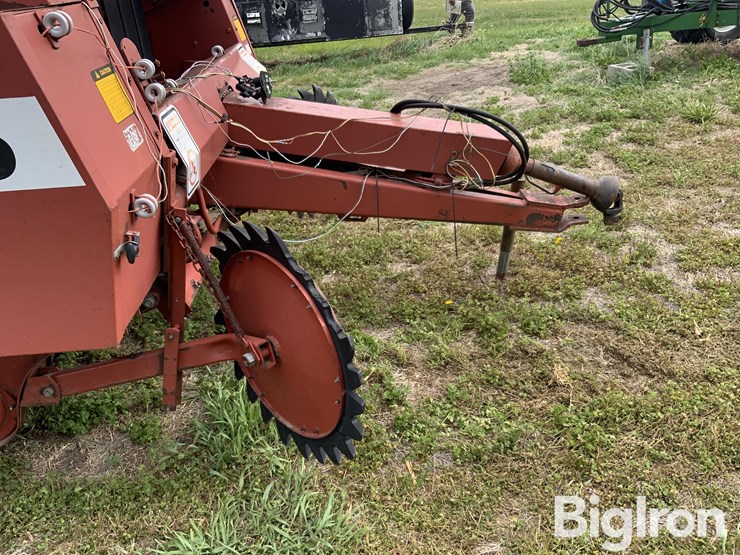 hesston-5585-image-19