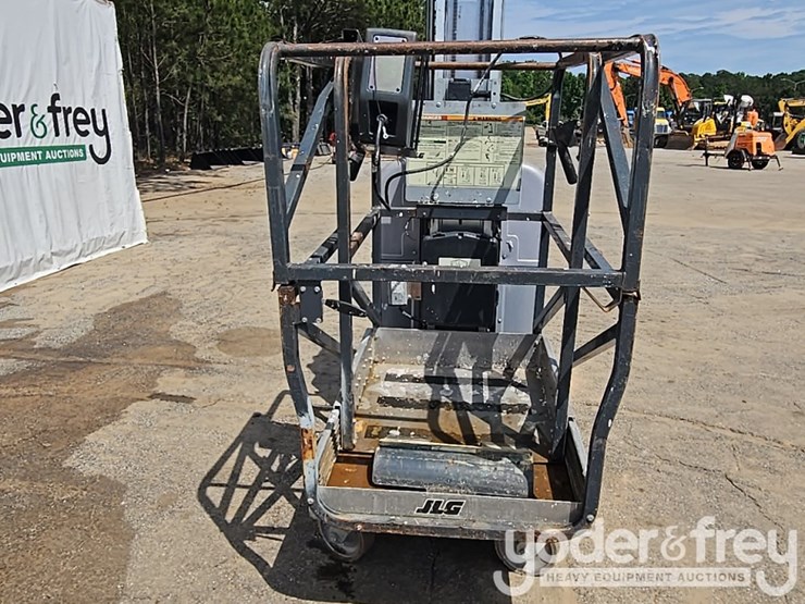 2017-jlg-20mvl-image-9