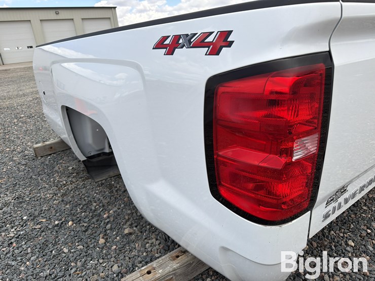 2018-chevrolet-k3500-image-5