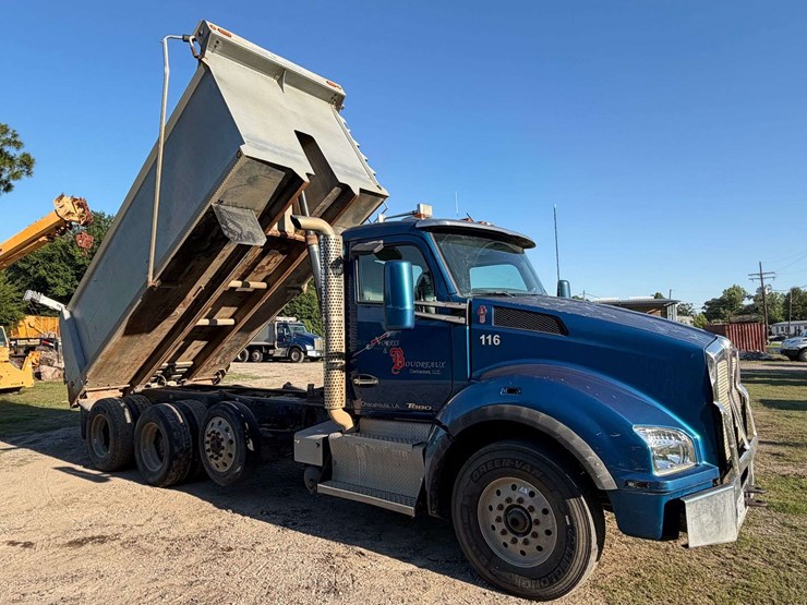 2016-kenworth-t880-image-2