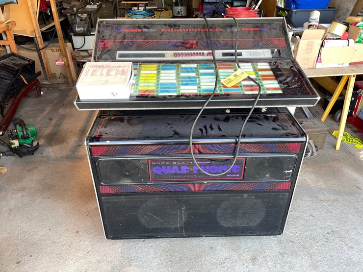 #7036-•-rock-ola-jukebox-image-2
