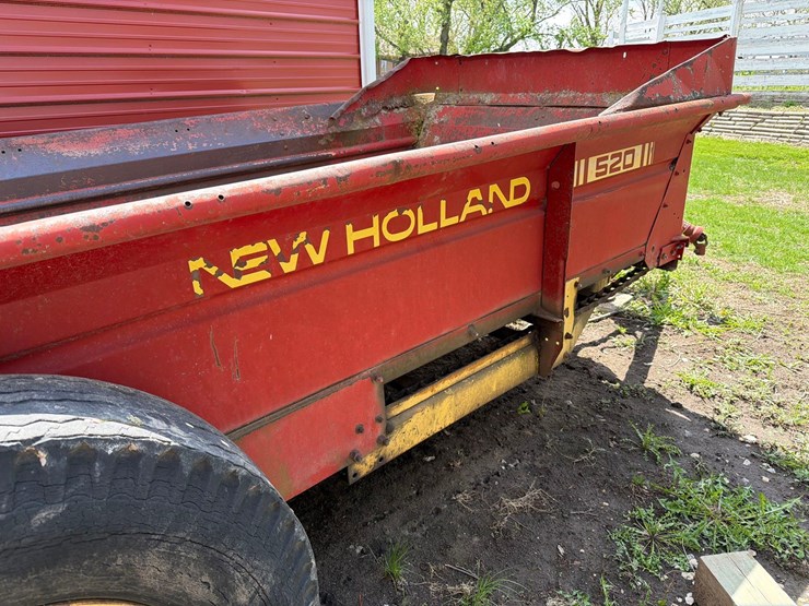 new-holland-520-image-14