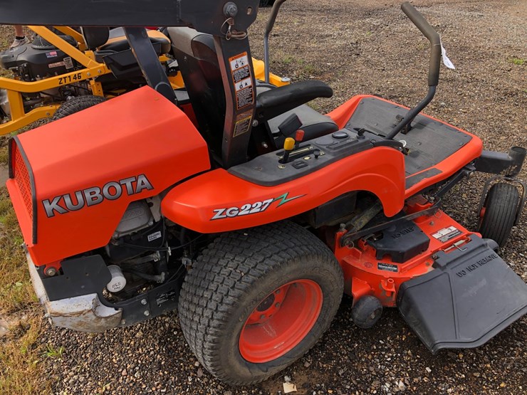 kubota-zg227-image-4