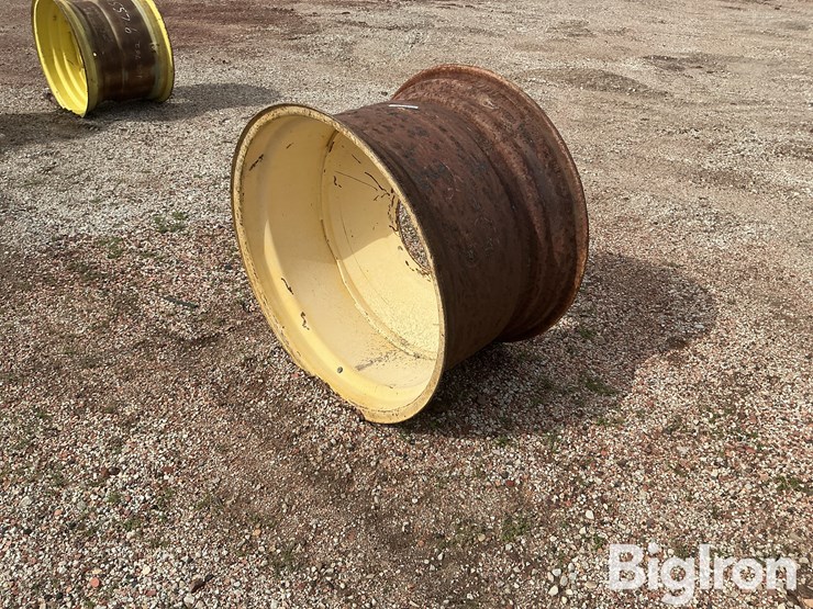 21-x-32-grain-cart-wheel-image-5