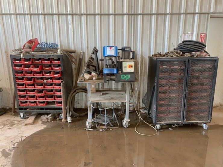 schneider-electric-op-crimper-machine-w/-(2)-8-row-roll-around-bins-and-hydraulic-fittings-image-1