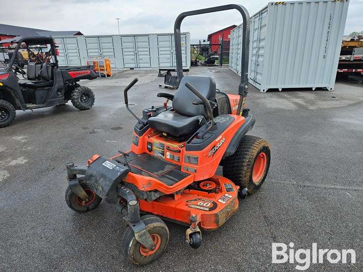 kubota-zd326-image-1