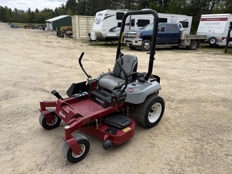 exmark-radius-zero-turn-mower-image-1