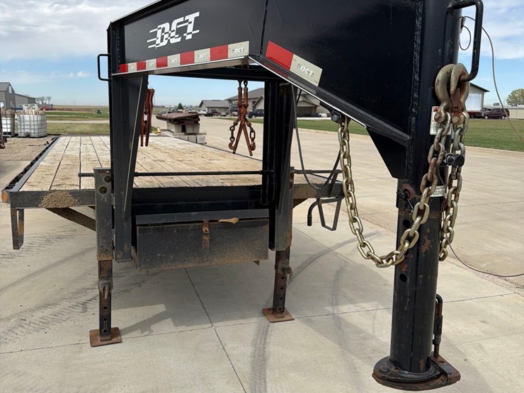 2018-dct-101”-x-32ft-gooseneck-flatbed-trailer-image-15