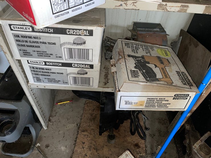 #7069-•-contents-of-shelf-image-6