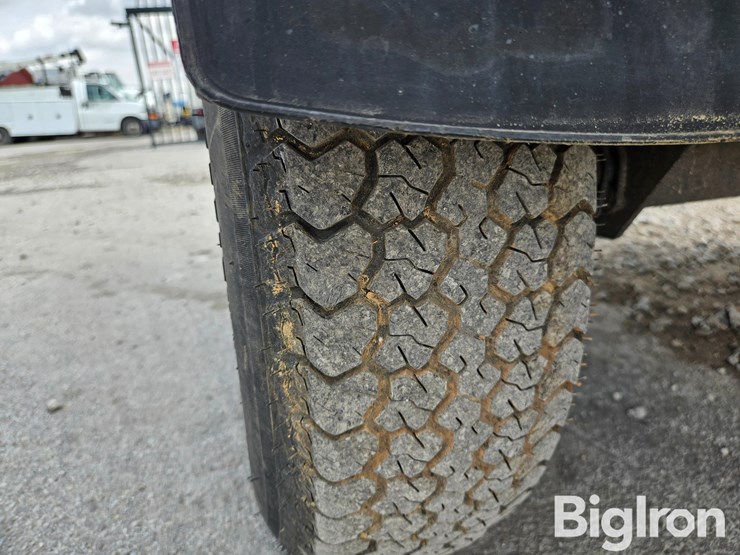 2020-massey-ferguson-730-image-16