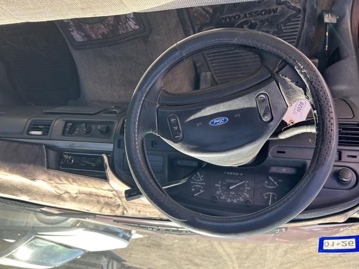 1993-ford-f150-xlt-image-12