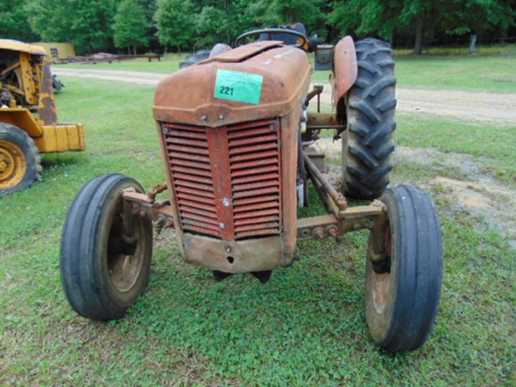massey-ferguson-to35-image-9