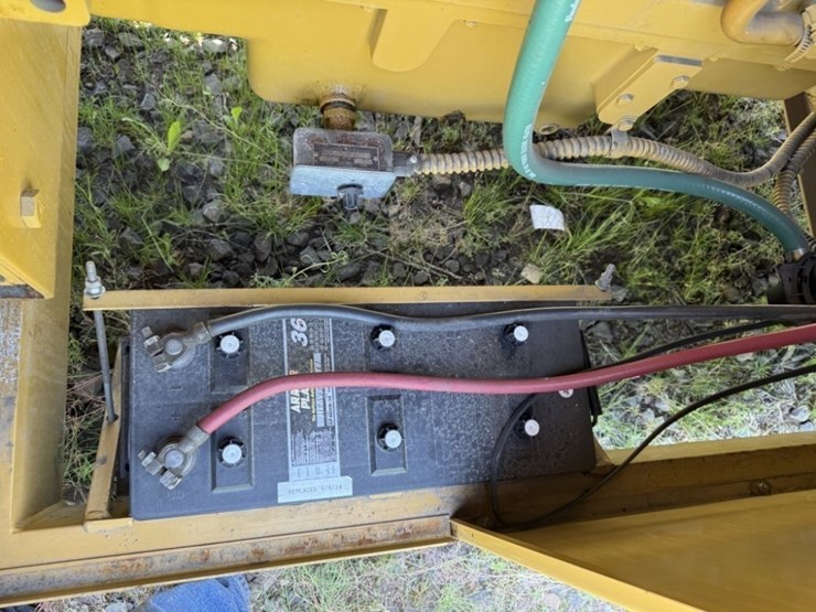 1998-john-deere-6081a-image-8