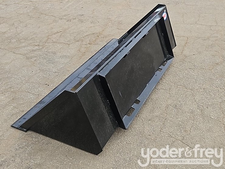 unused-66"-skidsteer-bucket-image-3