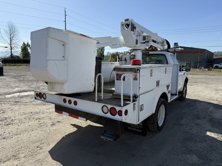 2004-ford-f550-sd-image-4