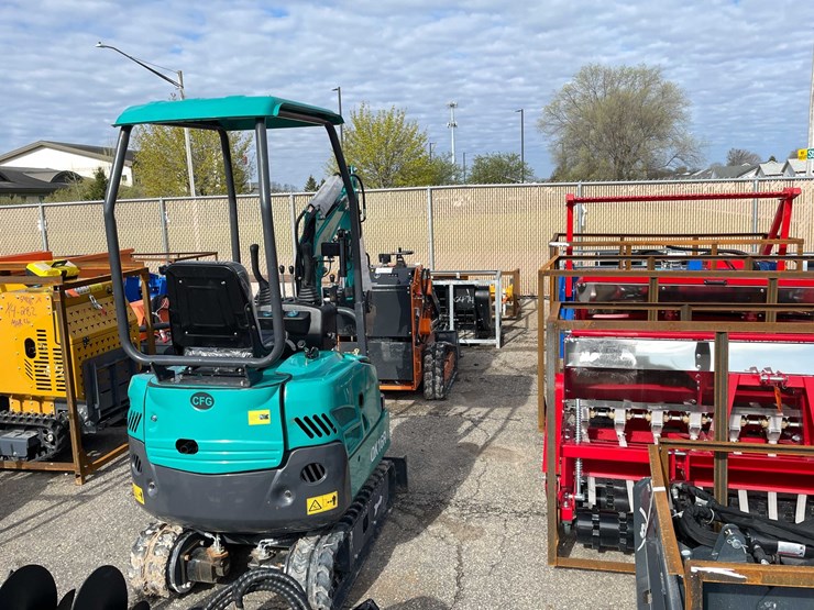 #9046-•-unused-cf-industry-qk16r-mini-excavator-(o12)-image-3