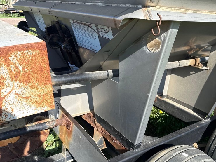 tyler-10-ton-fertilizer-spreader-image-24
