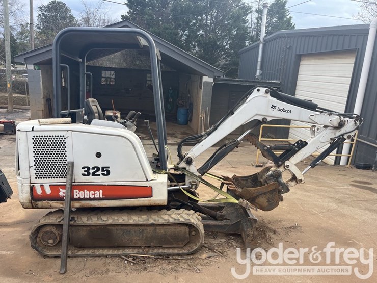 bobcat-325-image-3