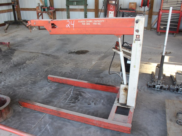 otc-750lb-cap-shop-hoist-image-2