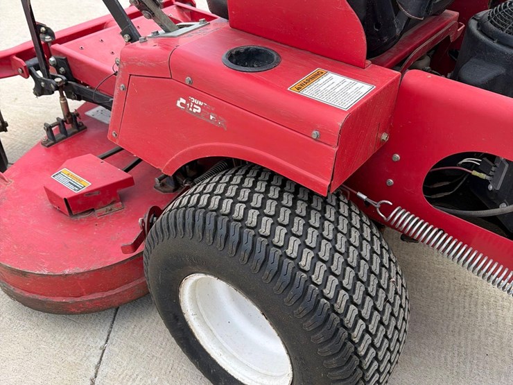 country-clipper-challenger-zero-turn-lawnmower-image-6