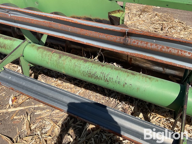 john-deere-230-image-14