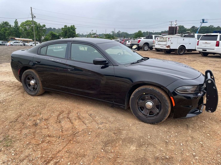 2015-dodge-charger-4-door-police-cruiser-(130,607-miles)-image-4