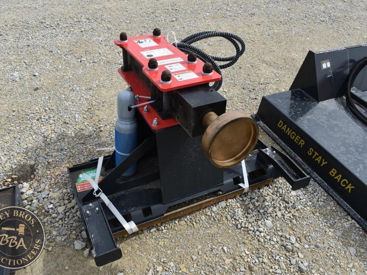 raytree-skid-steer-post-driver-attachment-43697-image-3