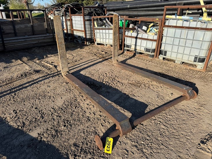 #3923-•-approx-48"-loader-forks-image-7