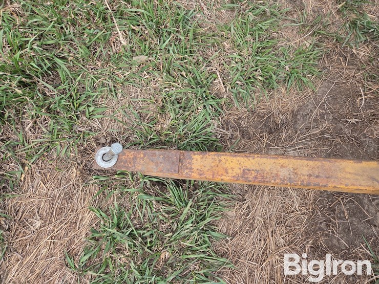 shop-built-seeder/fertilizer-spreader-image-12