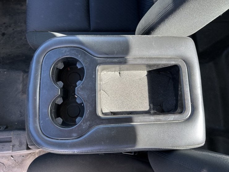 2013-chevrolet-silverado-1500-image-16