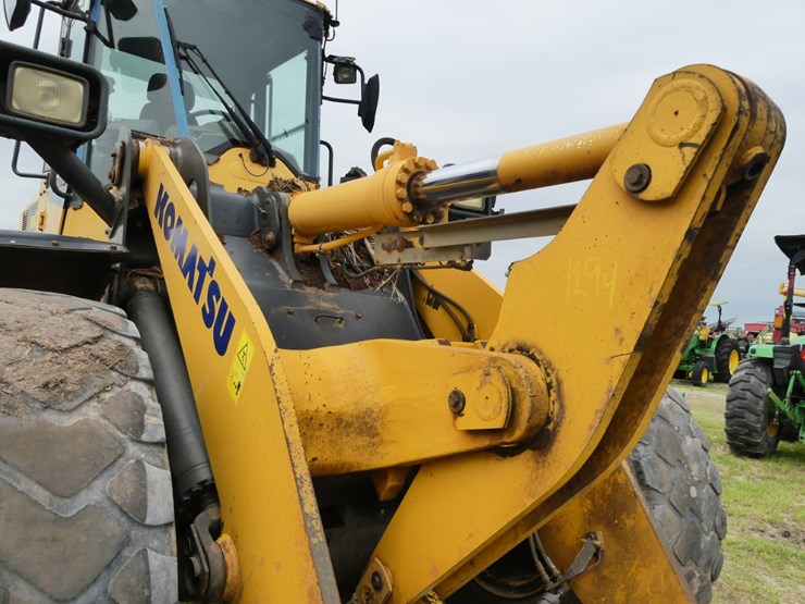 2013-komatsu-wa270-image-10