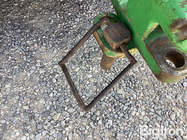 2009-john-deere-8320r-image-13