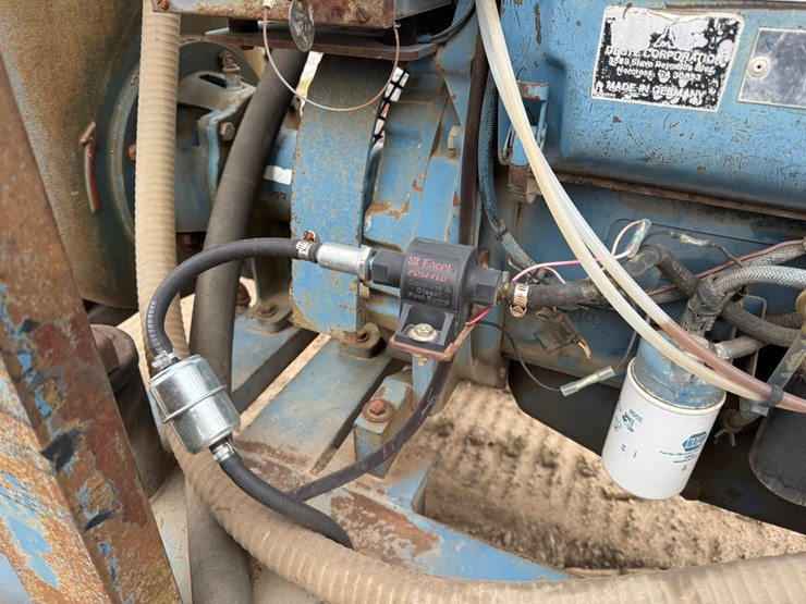 #3889-•-towable-water-pump-image-17