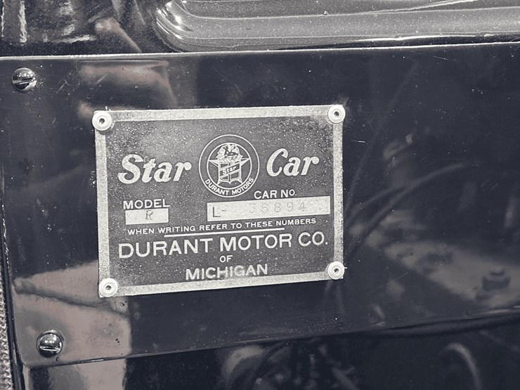 star-model-r-huckster-image-35