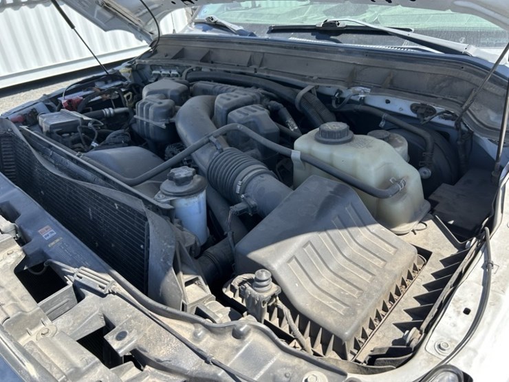 2015-ford-f350-sd-image-39