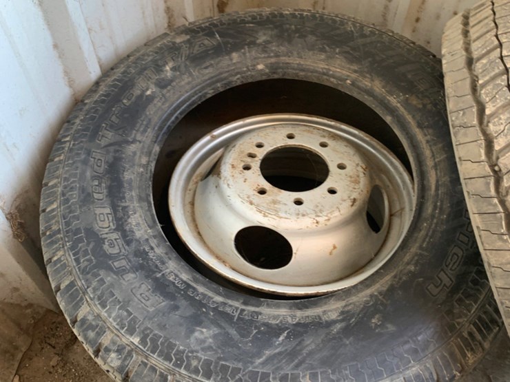 6-tires-and-4-rims-image-6