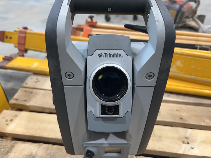 2014-trimble-s8-gps-system-image-4