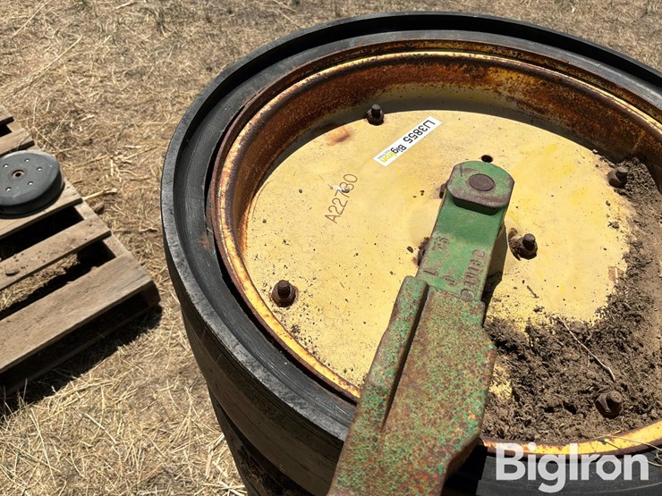 john-deere-7300-image-14